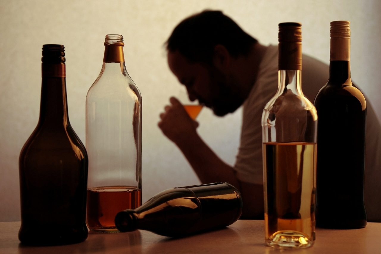 Как различить симптомы алкогольной зависимости